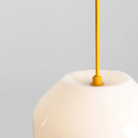 Duża, minimalistyczna lampa wisząca z żółtym kablem FLASK MIMOSA L proj. Mikołaj Nicer (Nicer Design)